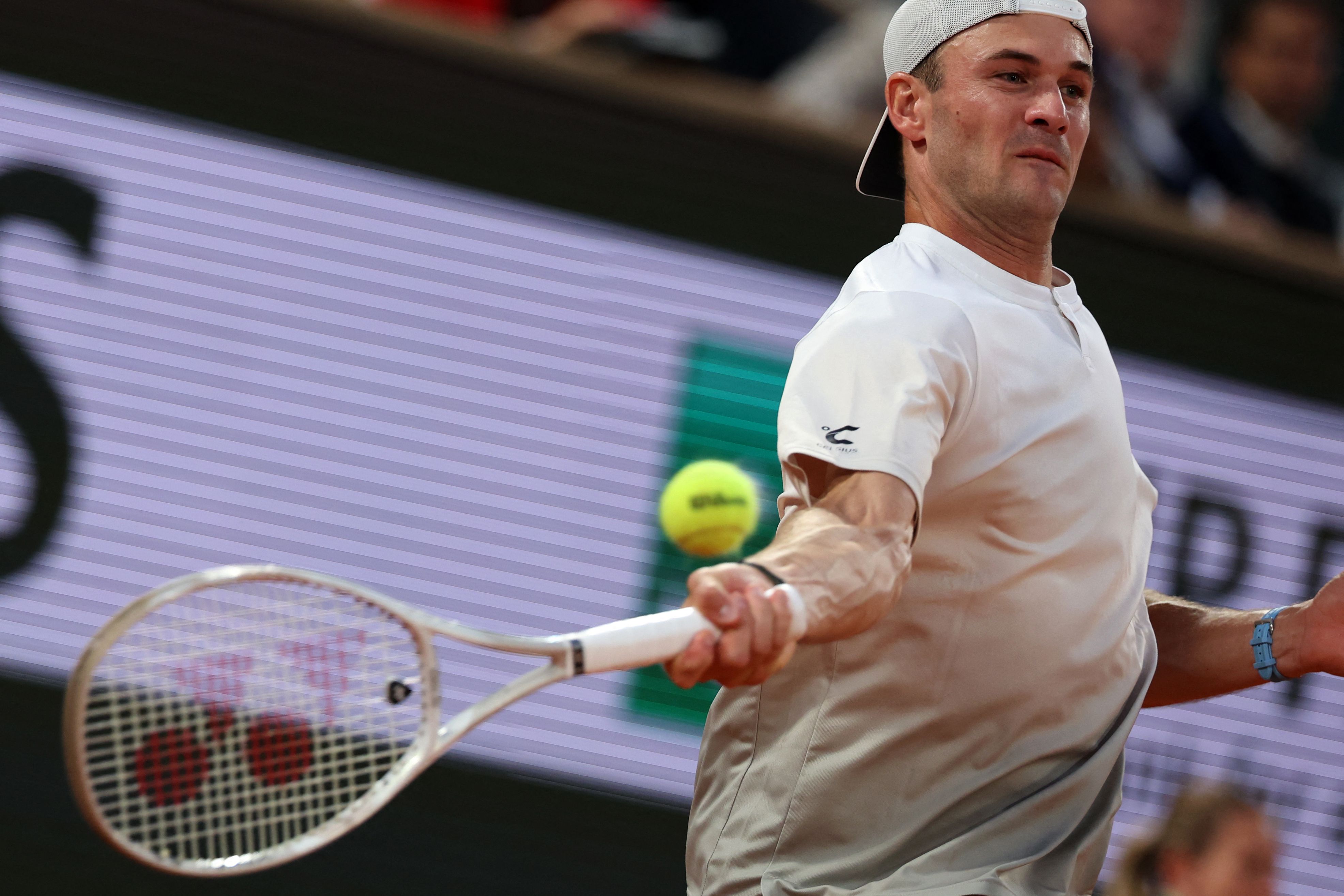 关于澳大利亚网球队轻取法国网球队，阿尔卡拉斯高光表现的信息