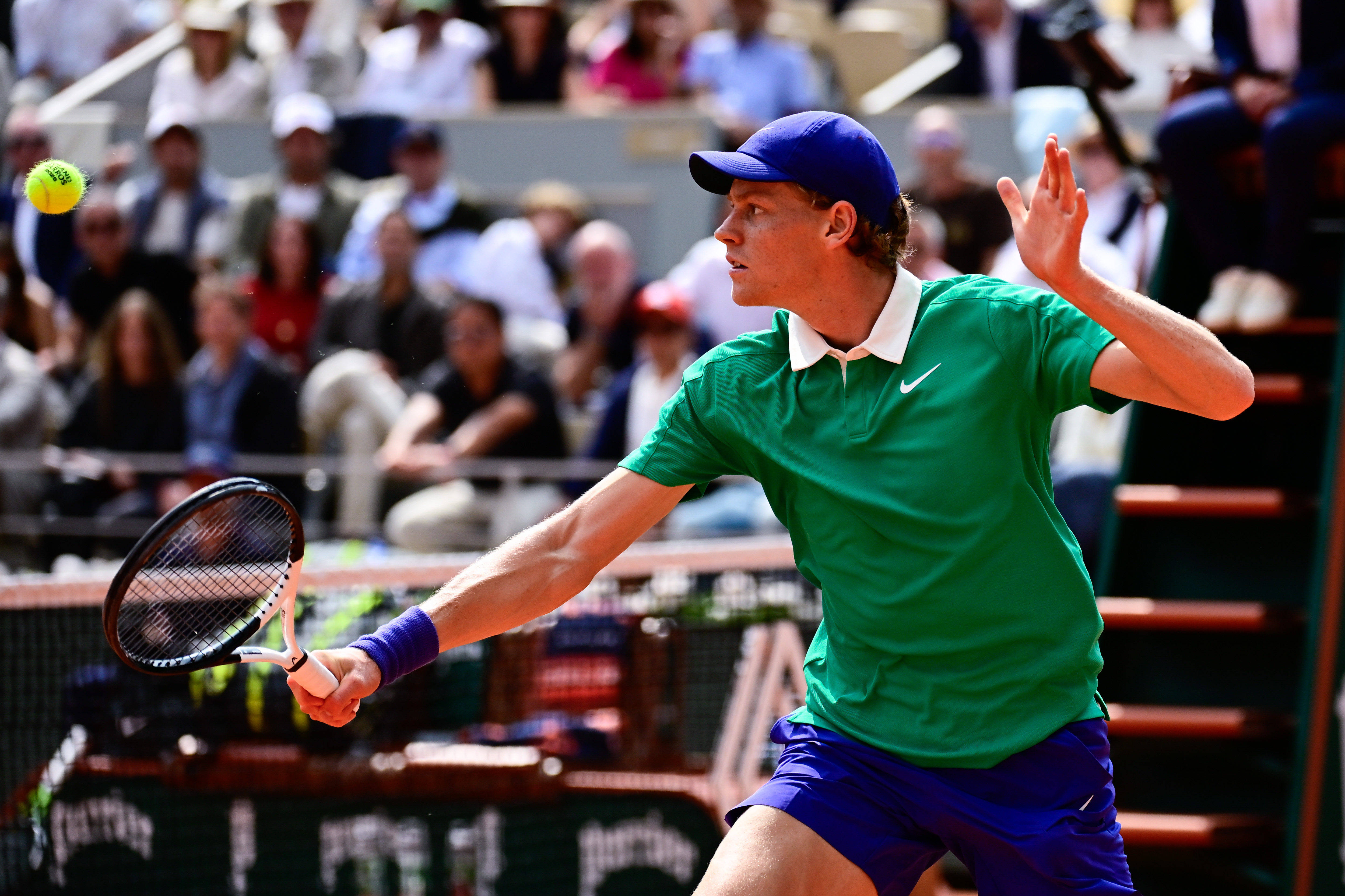 关于澳大利亚网球队轻取法国网球队，阿尔卡拉斯高光表现的信息