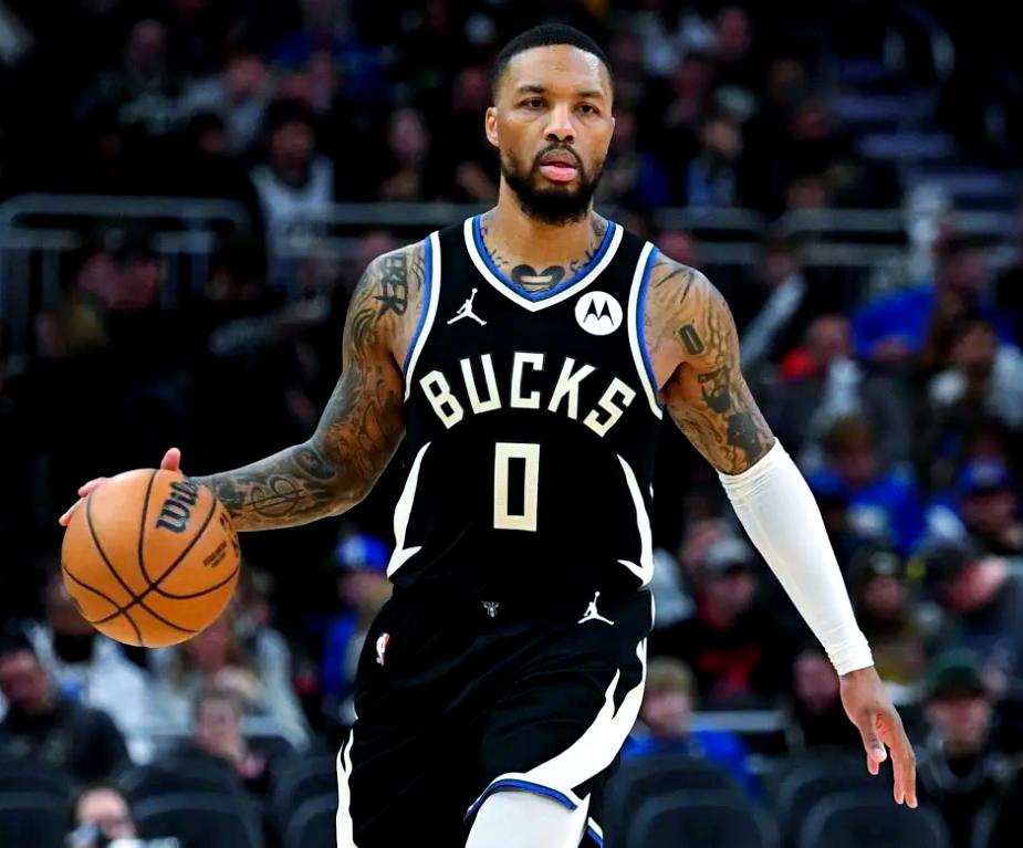 包含山东队翻盘江苏队，利拉德关键制胜的词条