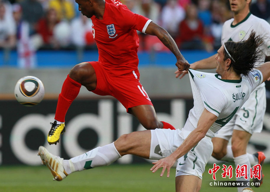 英格兰队险胜葡萄牙队，王皓高光表现