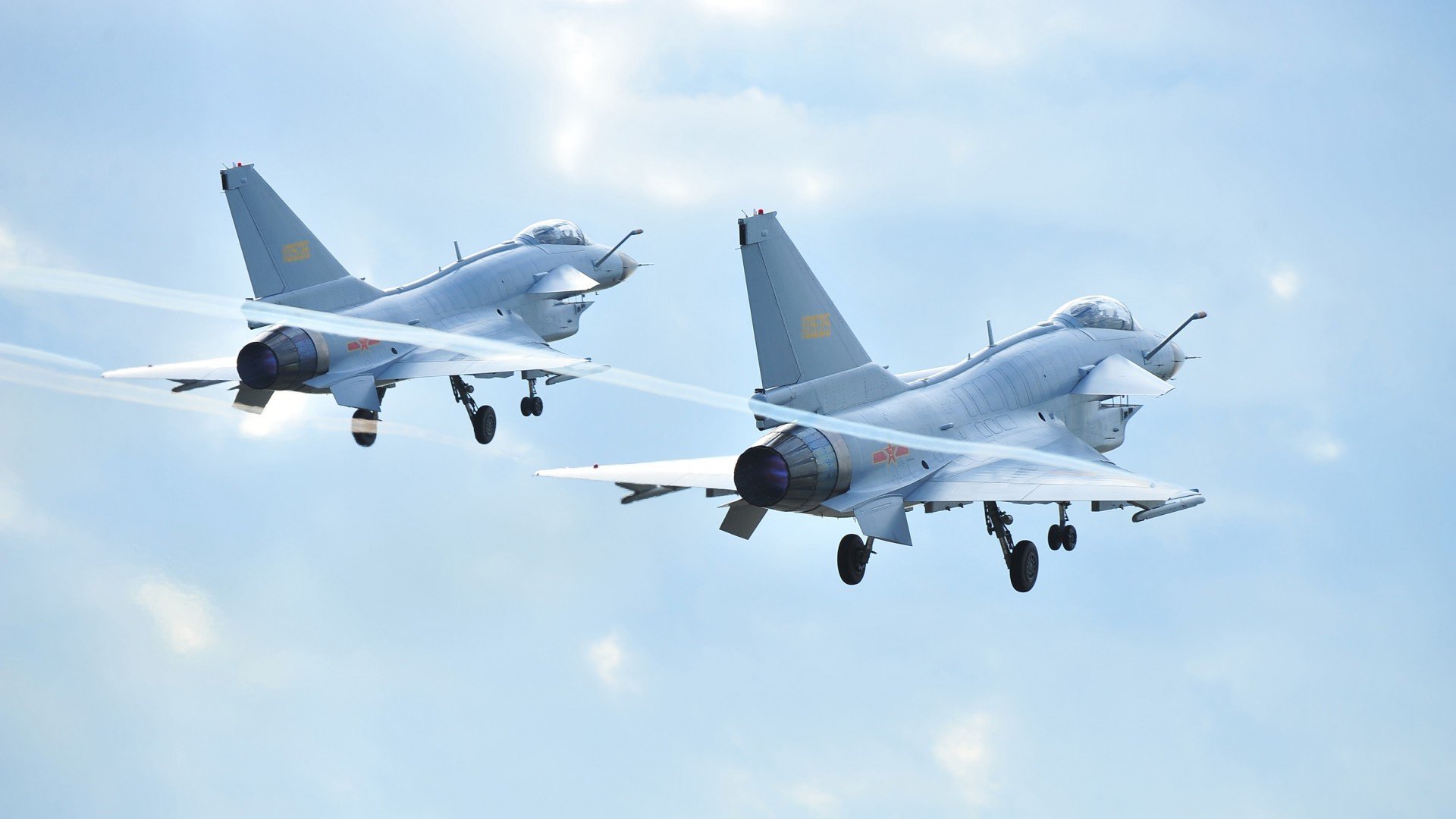 亚洲体坛双响炮,团队碾压与个人传奇的共舞