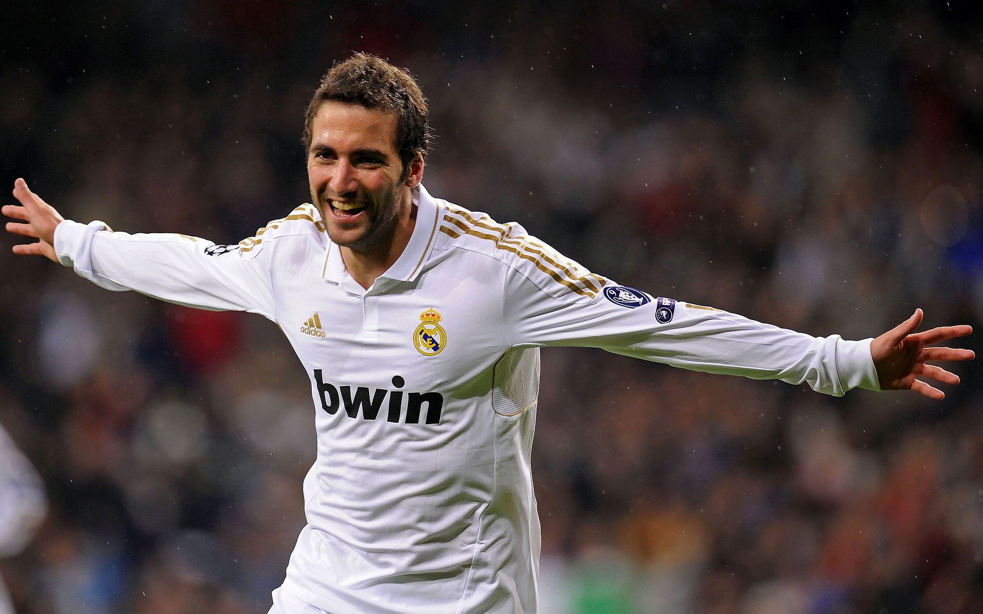 德甲争冠战之夜,罗德里心跳骤停第87分钟一锤定音