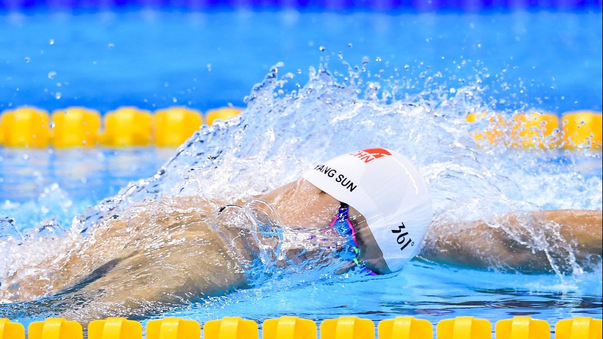 沙漠之刃，萨内撕开尼日利亚防线，阿尔及利亚加冕北非荣耀