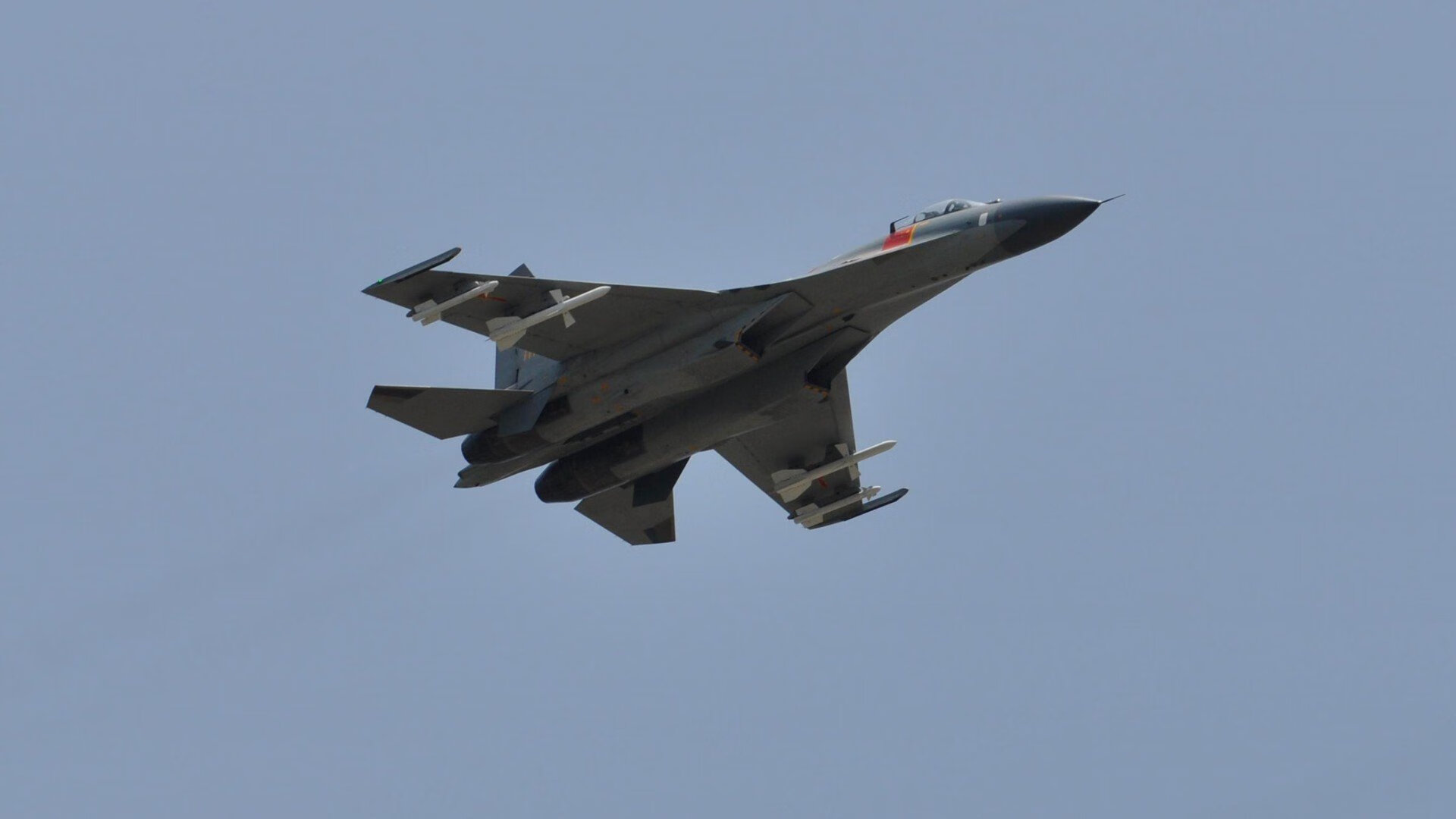 法比尼奥的时空涟漪,当组织核心化作降维打击,秘鲁如何令几内亚瞬间失序?